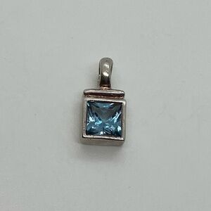 Vtg 925 Sterling Silver & Blue Topaz Square Mini Pendant